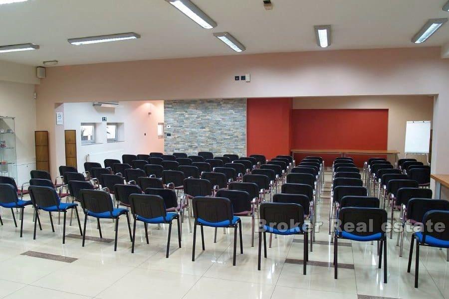Zagabria, ristorante / bar / sala conferenze