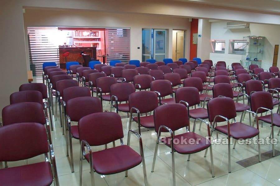 Zagabria, ristorante / bar / sala conferenze
