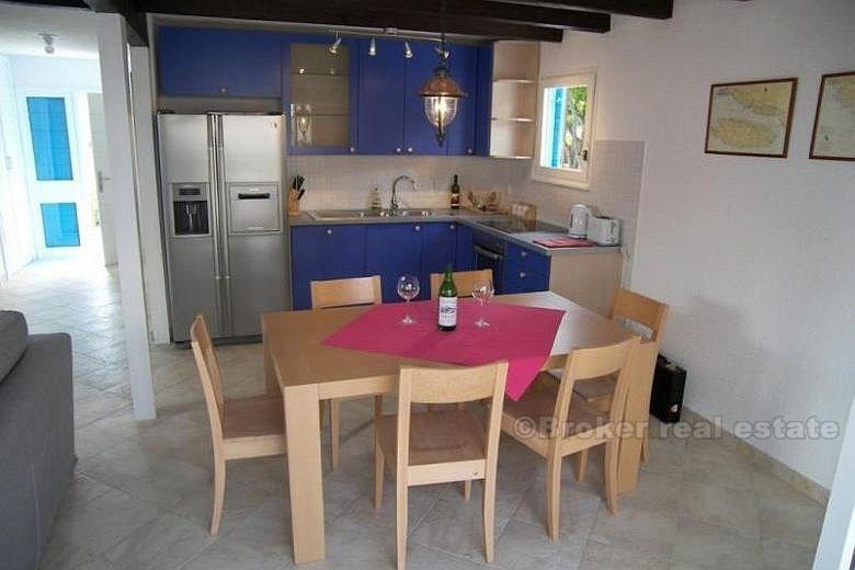 w pobliżu Trogiru. zmodernizowana willa