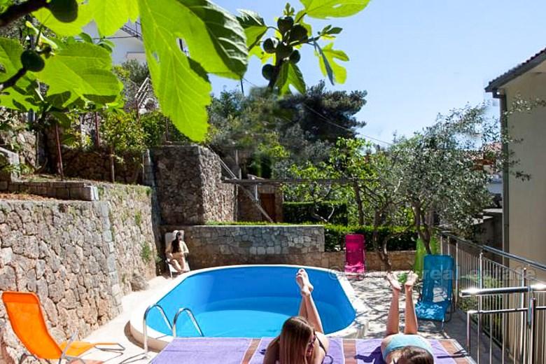 villa in Omis