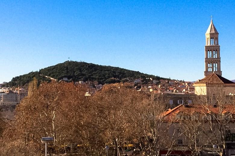 Сплит, пять комнатная квартира