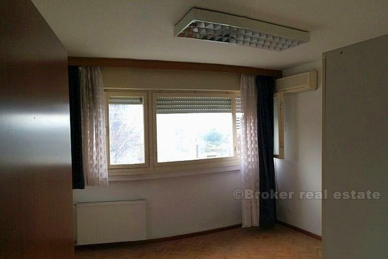 tre roms leilighet kontor / herberge / kontor i Split