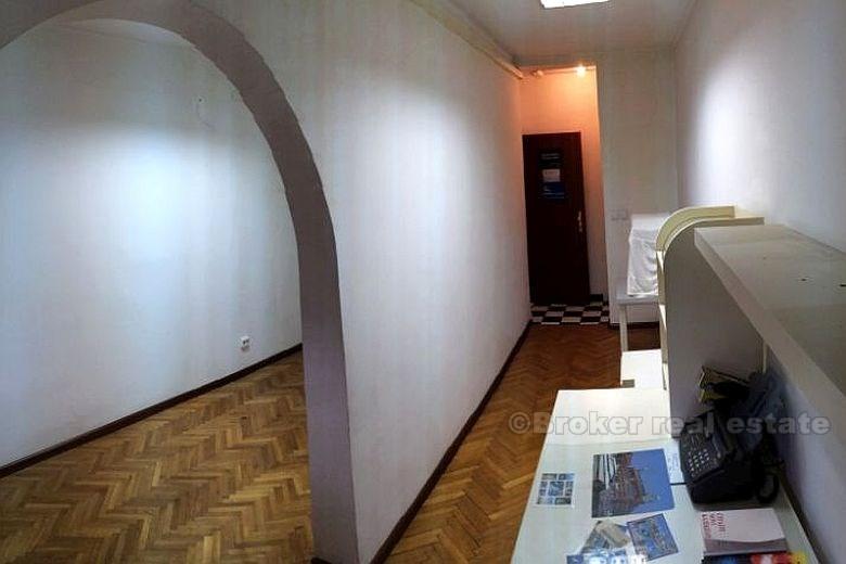 three bedroom apartment office / hostel / office in Split