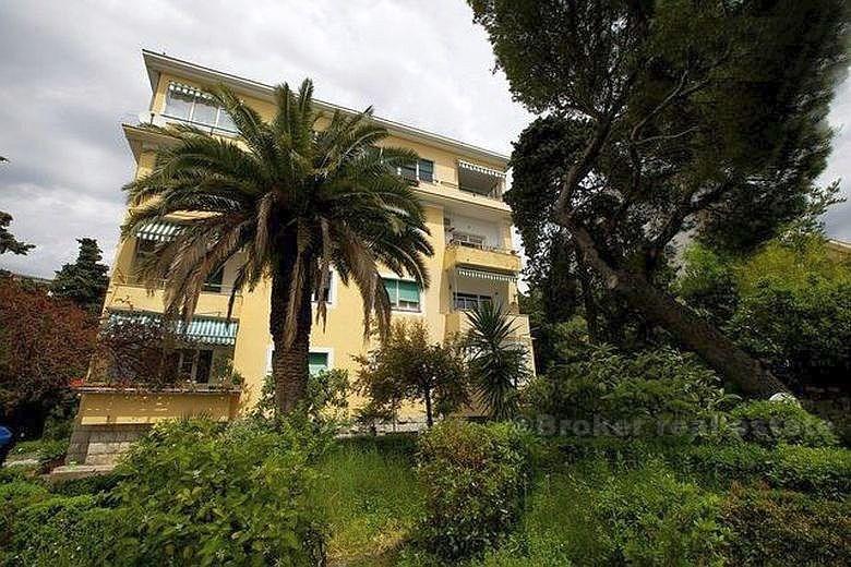 Split city. apartment