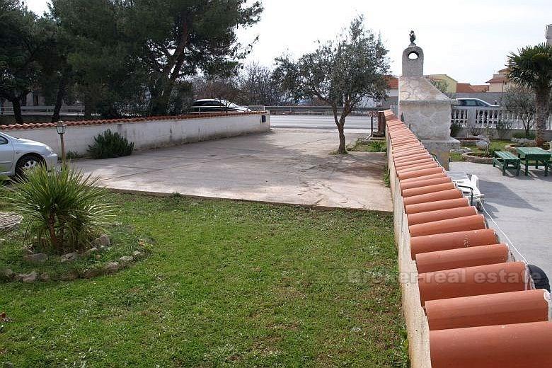 Vodice. CIJENA SPUŠTENA! apartman