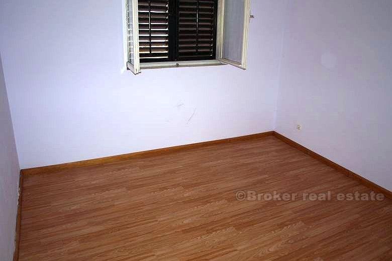 Vodice. CIJENA SPUŠTENA! apartman