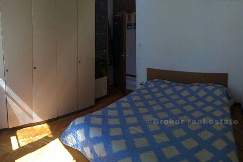 Split, comfortable three-bedroom apartment