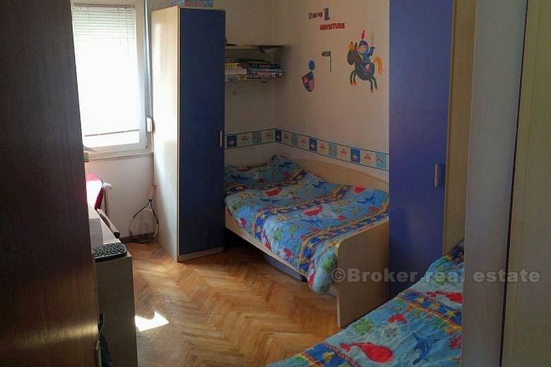 Split, comfortable three-bedroom apartment