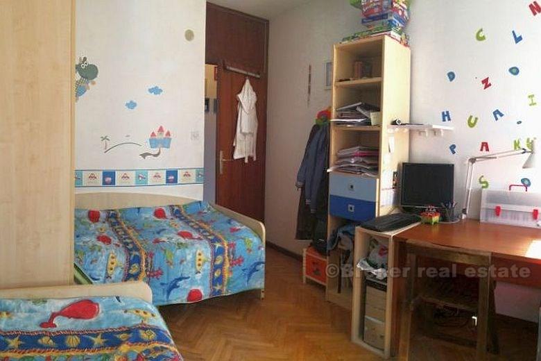 Split, comfortable three-bedroom apartment