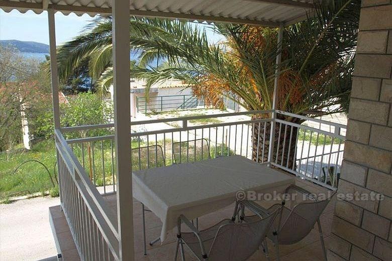 Makarska Rivijera, Apartmanska kuća