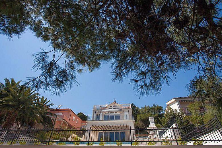 Rogoznica, luxury villa by the sea, with swimming pool