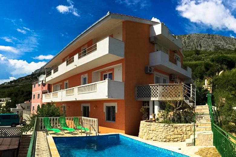 w pobliżu Omis, Atrakcyjna willa