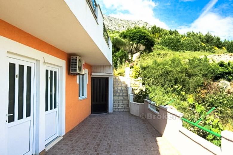 w pobliżu Omis, Atrakcyjna willa