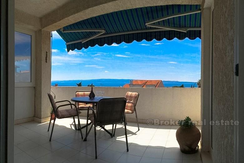 Split, four-bedroom apartment
