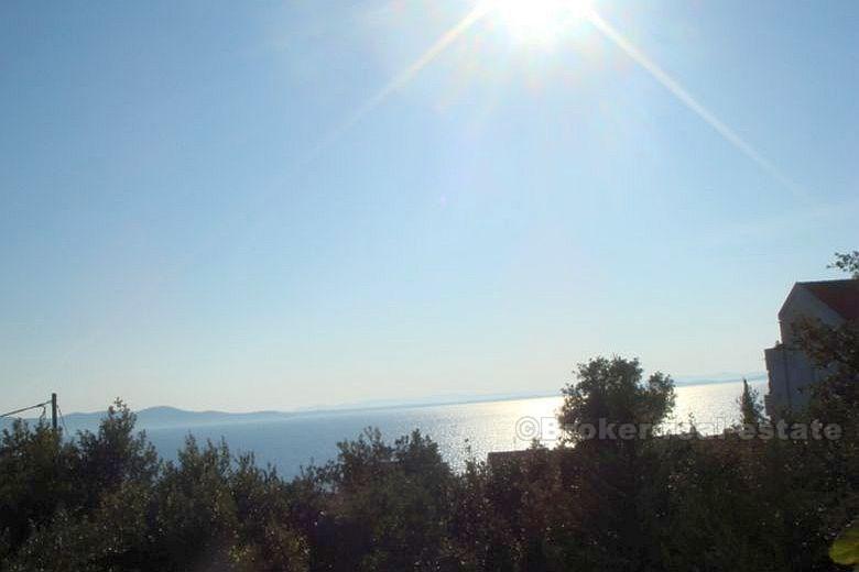 Près de Zadar, maison à 100 mètres de la plage