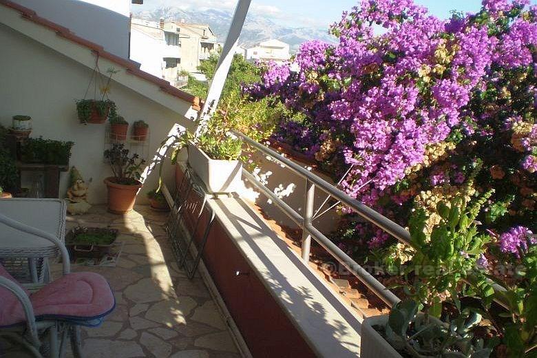 Kastela, dům s výhledem na moře