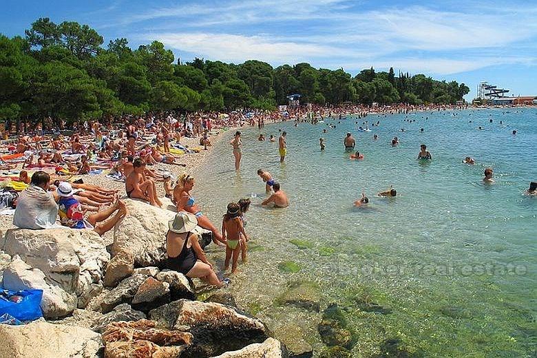 Biograd, maison en pierre à rénover