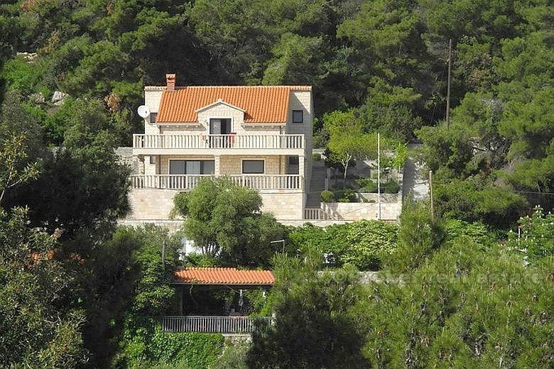 Wyspy Brac, atrakcyjny architektonicznie willa
