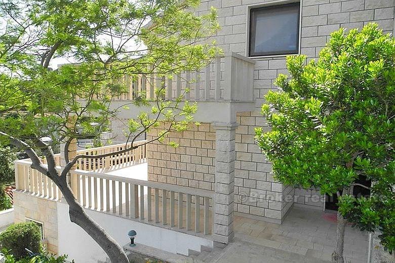 Wyspy Brac, atrakcyjny architektonicznie willa