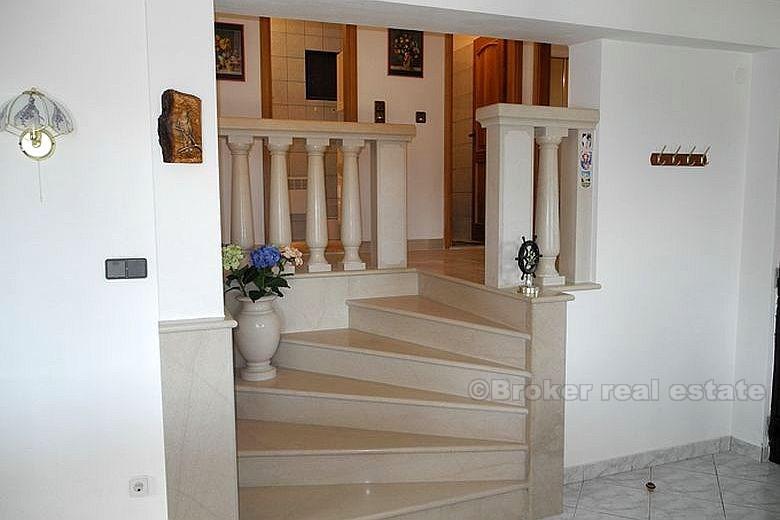 Wyspy Brac, atrakcyjny architektonicznie willa
