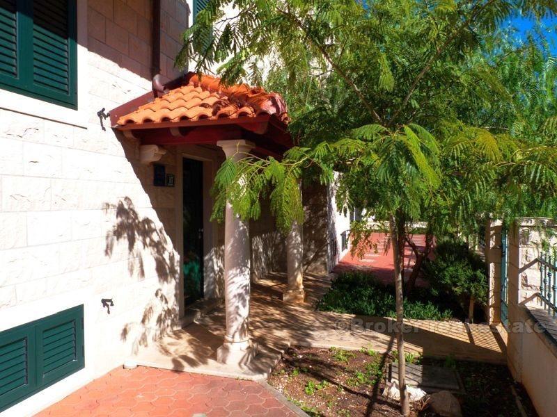 Atrakcyjna willa na wyspie Brac