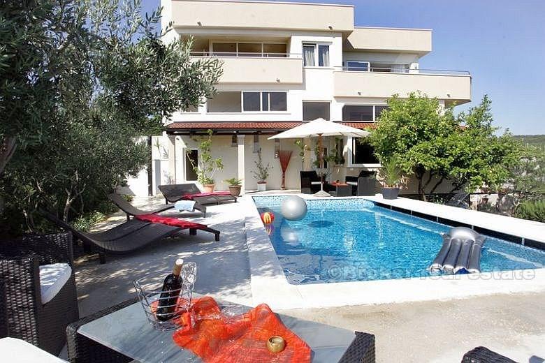 Krásná vila na ostrově Čiovo