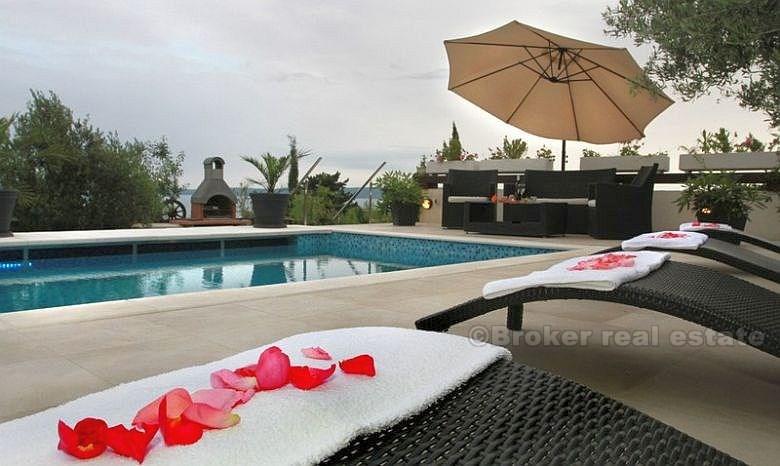 predivna vila na otoku Ciovo