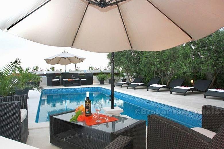 vakker villa på øya Ciovo