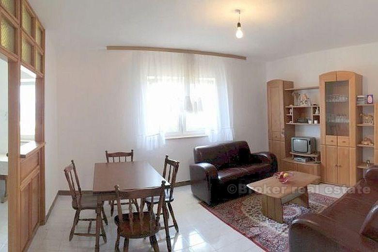 Dugi Rat, štvorizbový apartmán ROH-BAU