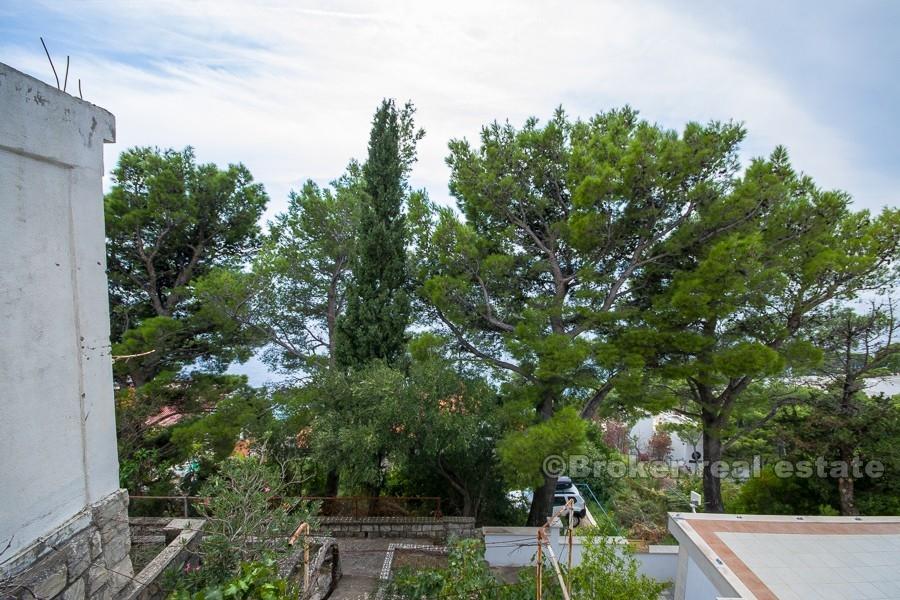 Baška Voda, dům s výhledem na moře