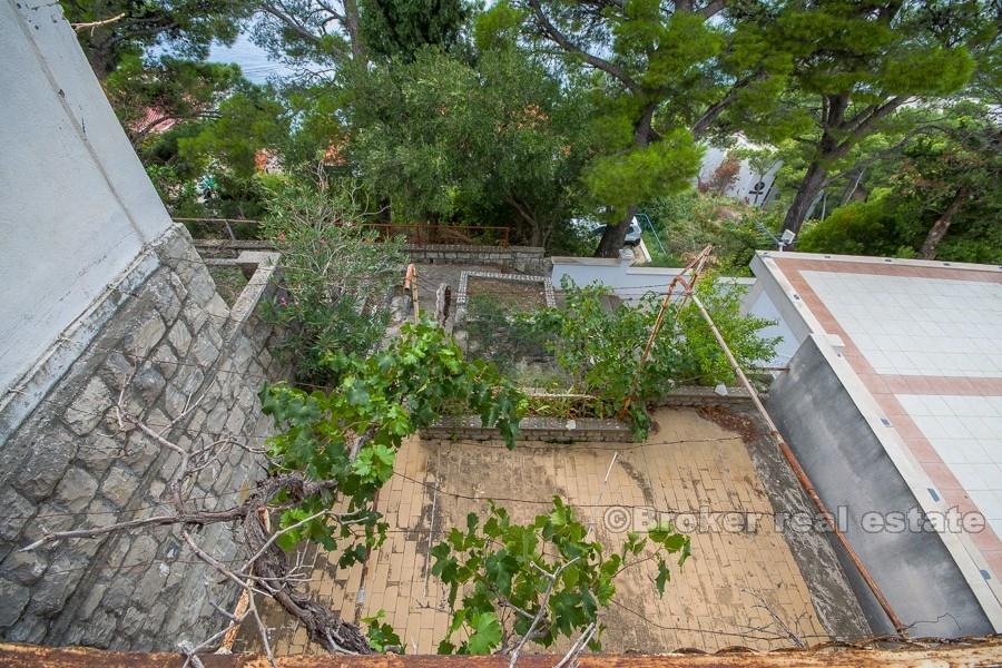 Baška Voda, dům s výhledem na moře