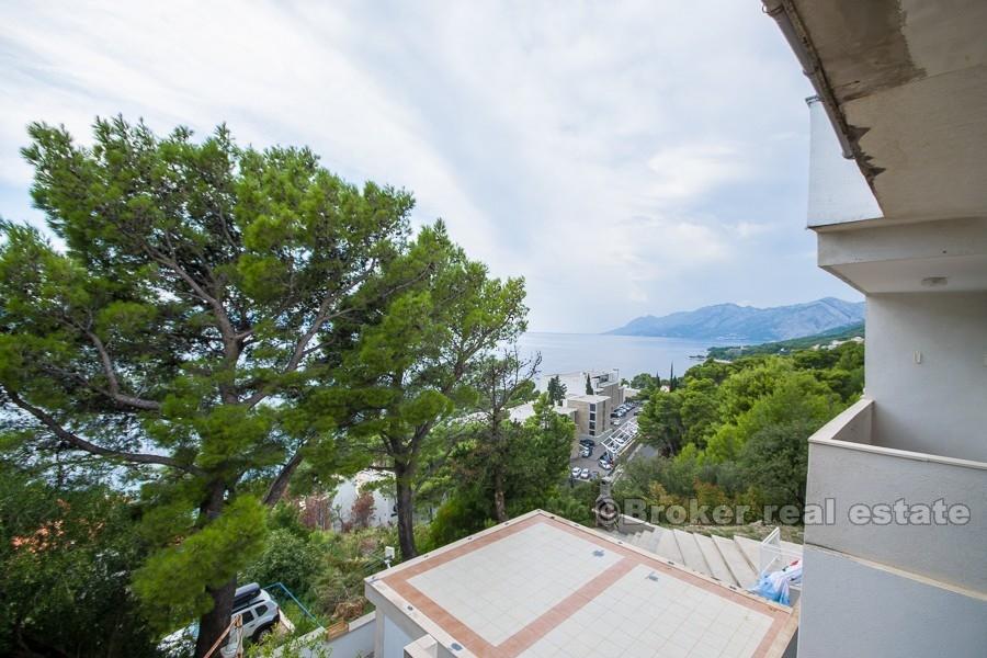 Baška Voda, dům s výhledem na moře