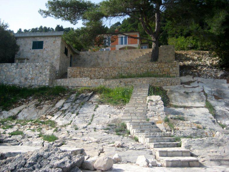 île de Korcula, maison par la mer