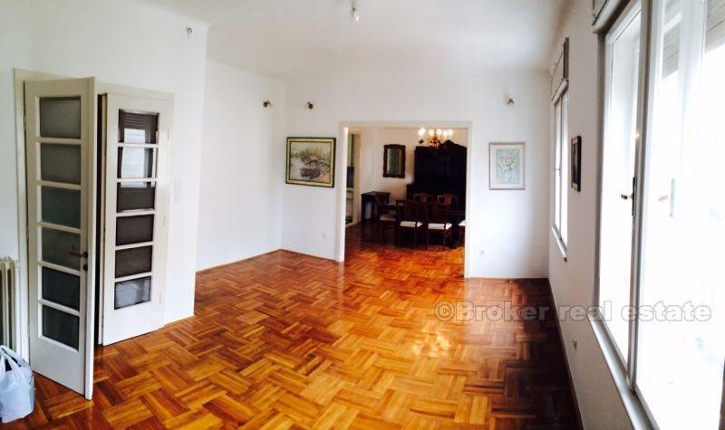 ville de Split, appartement de trois pièces