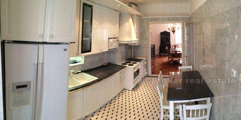 ville de Split, appartement de trois pièces