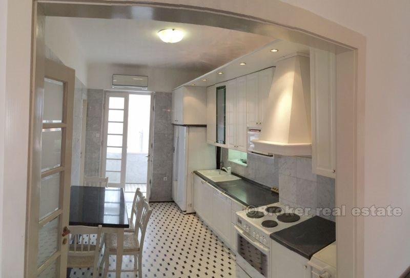 ville de Split, appartement de trois pièces