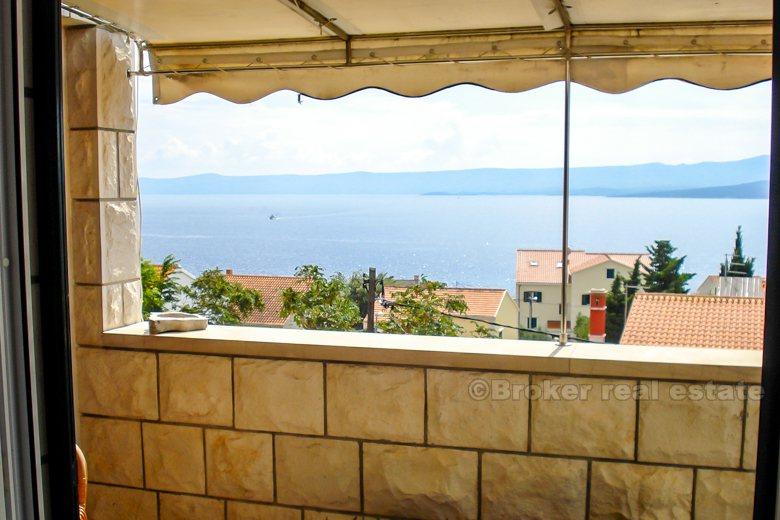 ostrov Brač, trojizbový byt