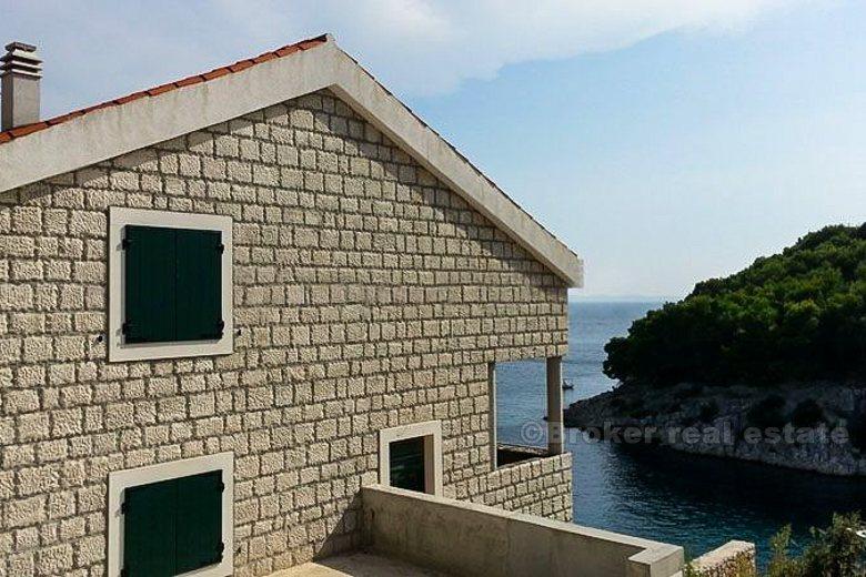 île de Brac, maison jumelée