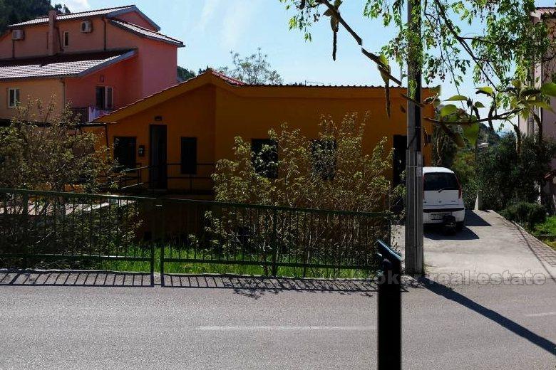 i nærheten av Makarska, uferdig ny leilighet