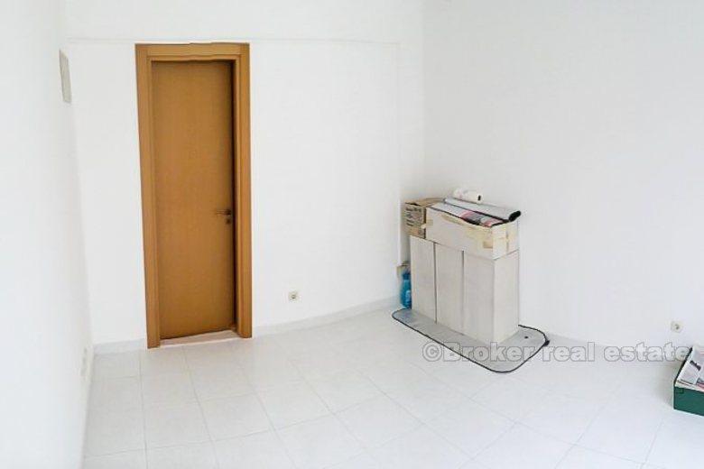 Miasto Split, nowoczesny apartament z powierzchni handlowej
