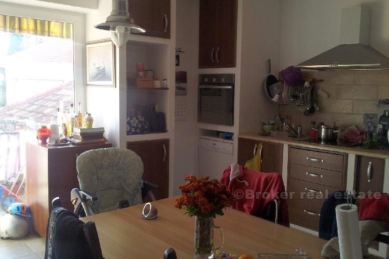 město Split, apartmán se třemi ložnicemi