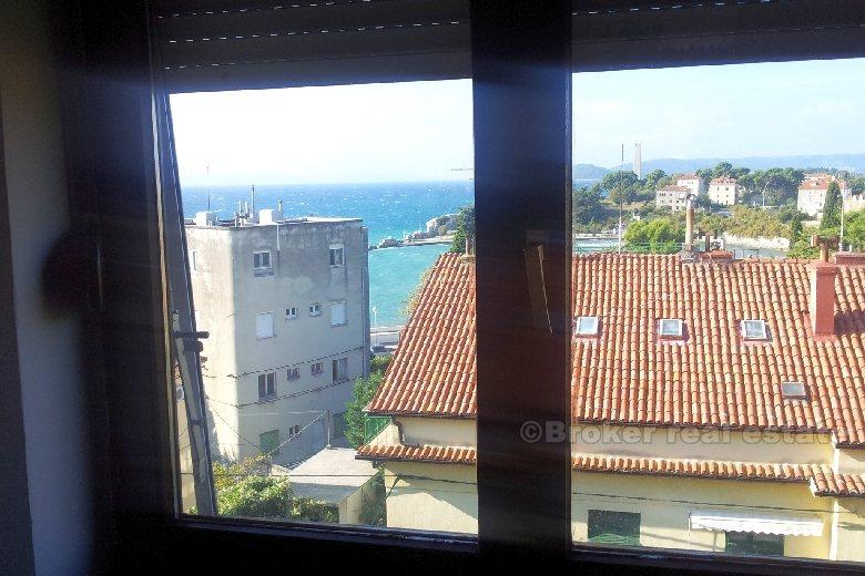 město Split, apartmán se třemi ložnicemi