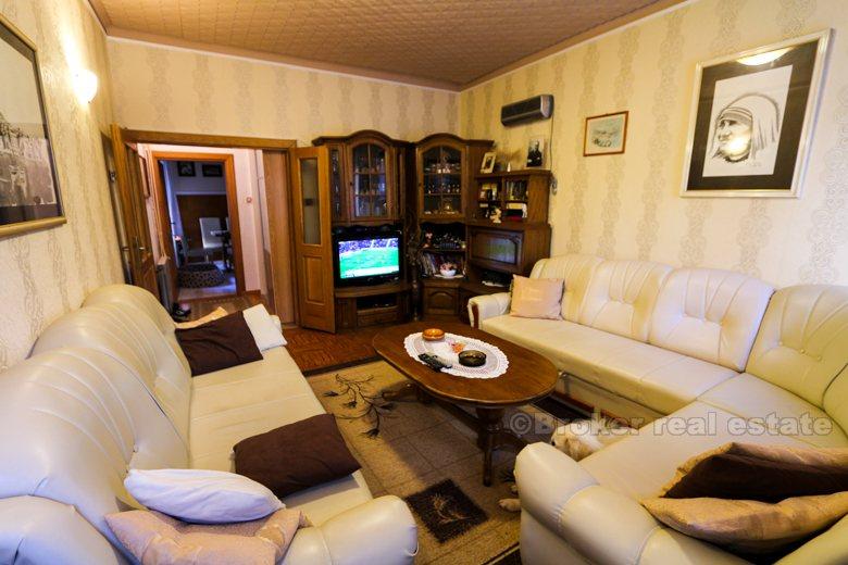 Rovinj, dům v centru v blízkosti moře