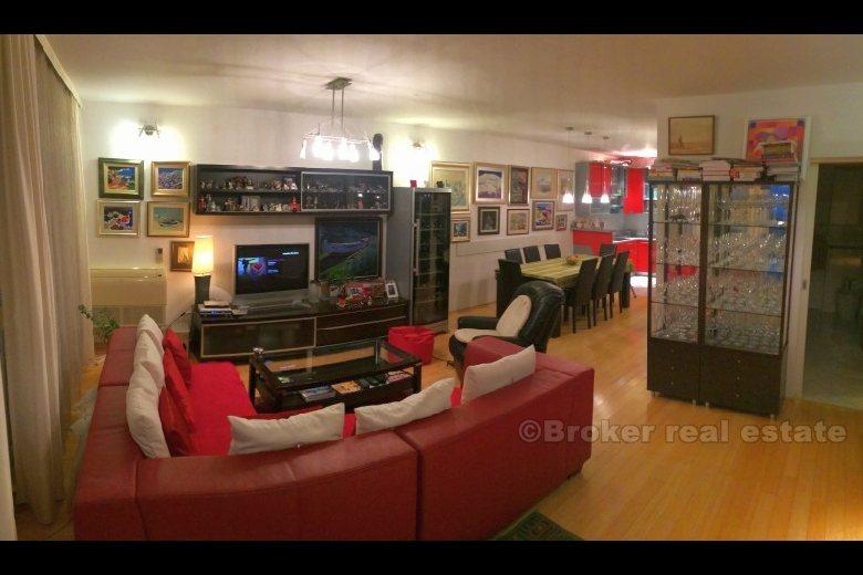 staden Split, modern lägenhet med ett sovrum vid havet