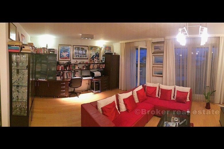 staden Split, modern lägenhet med ett sovrum vid havet