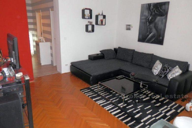city of Split, comfortable three-bedroom apartment with a view