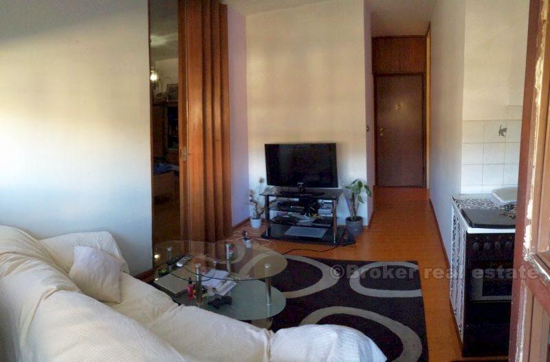 Miasto Split, komfortowy apartament z dwoma sypialniami z widokiem
