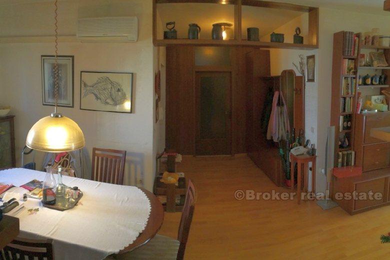 Split, komfortable Drei-Zimmer-Wohnung