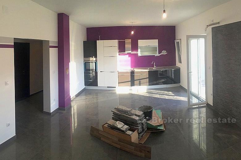 Kastela, semi-detached house