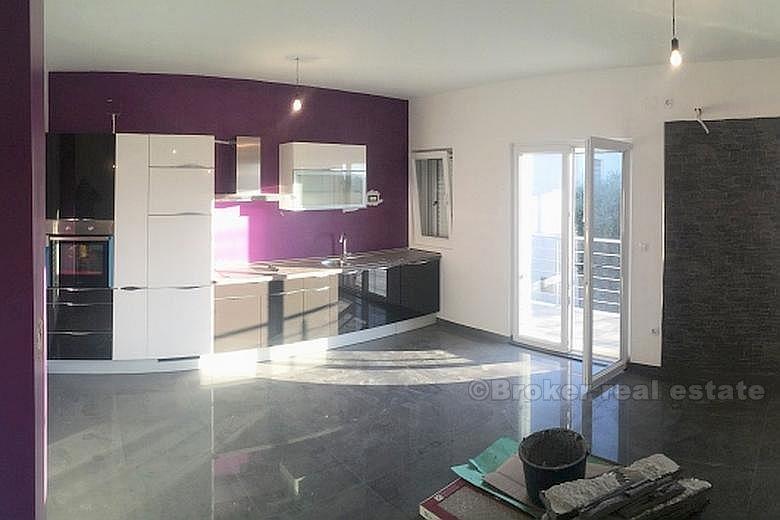 Kastela, semi-detached house